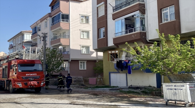 Kırşehir'de evde çıkan yangında bir çocuk öldü, aynı aileden 6 kişi yaralandı
