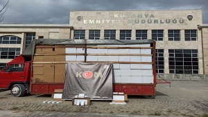 Kütahya'da 4 milyon 300 bin boş makaron ele geçirildi