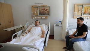 Mardin'de aort damarı genişleyen hastaya, kapalı yöntemle suni damar takıldı 