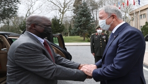 Milli Savunma Bakanı Akar, Sierra Leone Savunma Bakanı ile görüştü