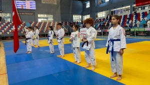 Okul Sporları Küçükler Judo Grup Birinciliği müsabakaları Zonguldak'ta başladı