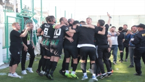 Sakaryaspor, Spor Toto 1.Lig'e yükselmeyi garantiledi
