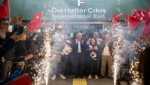 Şampiyon Taha Akgül, yurda döndü