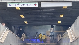 Şişli'deki metro istasyonunda İSKİ'ye ait su borusu patladı