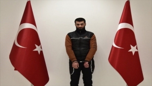 Suriye'de MİT'in yakaladığı 2 DEAŞ üyesi adliyede