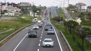 Tekirdağ-İstanbul kara yolunda bayram tatili yoğunluğu