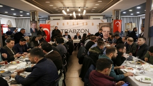 Ticaret Bakanı Muş, Trabzon'da gençlerle sahurda bir araya geldi