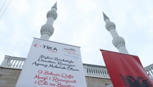 TİKA Arnavutluk'ta ihtiyaç sahiplerine iftar verdi