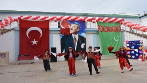Türkmenistan'da, 23 Nisan Ulusal Egemenlik ve Çocuk Bayramı kutlandı
