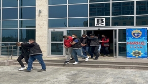 Uşak'ta otomobil tekerinde yeşil reçeteye tabi 1386 hap ele geçirildi