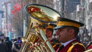 Van'ın düşman işgalinden kurtuluşunun 104. yıl dönümü etkinliklerle kutlanıyor