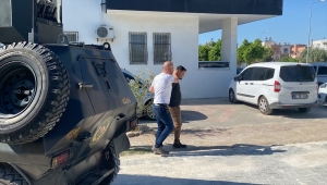 Adana'da sivil polis otosuna ateş açan şüpheli gözaltına alındı