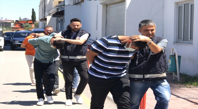 Adana'da sokakta tabancayla öldürülmüş bulunan kişinin katil zanlısı tutuklandı