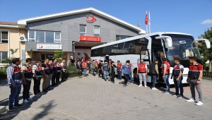 Afganistan uyruklu 377 düzensiz göçmen daha ülkelerine gönderildi