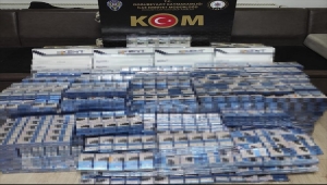 Ağrı'da araçla çay paketleri içinde kaçak sigara taşıyan 2 şüpheli yakalandı