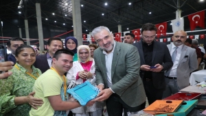 AK Parti İstanbul İl Başkanı Kabaktepe, Tuzla Kent Festivali'ni ziyaret etti