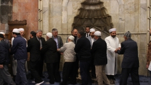 AK Partili Özhaseki, Kayseri'de bayram namazı sonrası konuştu