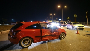 Antalya'da otomobil ile motosiklet çarpıştı,1 kişi öldü, 2 kişi yaralandı
