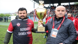Antrenör baba ile başkan oğlunun şampiyonluk sevinci