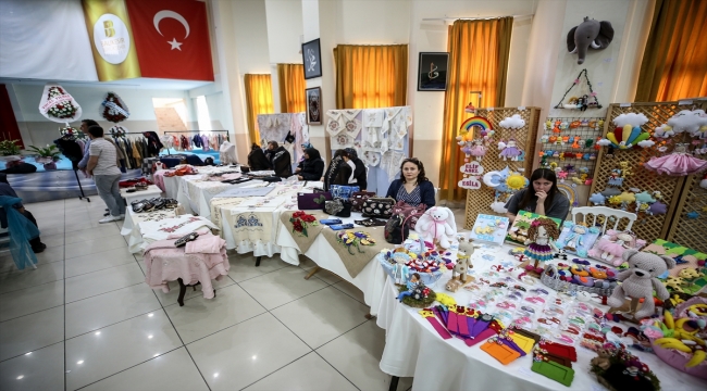 Balıkesir Dursunbey'de kadınların el emeği, kooperatifle ekonomik değer kazanıyor