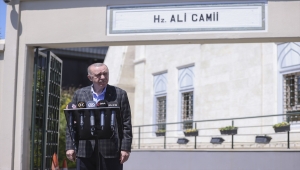 Cumhurbaşkanı Erdoğan, cuma namazını Hz. Ali Camisi'nde kıldı