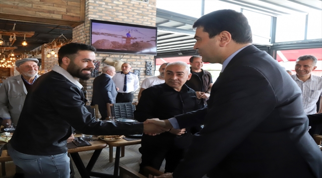 Demokrat Parti Genel Başkanı Uysal, Aksaray'da gazetecilerle bir araya geldi: