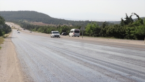Denizli'de sıcak hava asfaltı eritti