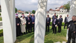 Diyanet İşleri Başkanı Erbaş, Saraybosna'daki Gazi Hüsrev Bey Camisi'nde ezan okudu