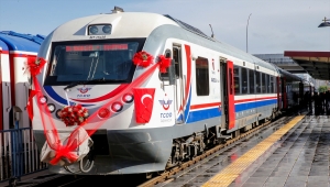 Diyarbakır-Batman seferleri yenilenen tren setleriyle başladı