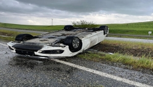 Diyarbakır'da devrilen otomobildeki 6 kişi yaralandı