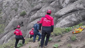 Erzincan'da kayıp yaşlı adam JAK timlerince ölü bulundu