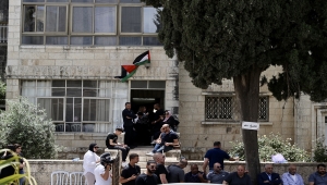 Filistinliler, İsrail'in öldürdüğü Aljazeera muhabirinin Kudüs'teki evine Filistin bayrakları astı