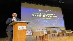 "Genç Diplomasi Sempozyumu" İstanbul'da başladı