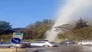 GÜNCELLEME 2 - İSKİ'nin patlayan borusu yolu su altında bıraktı