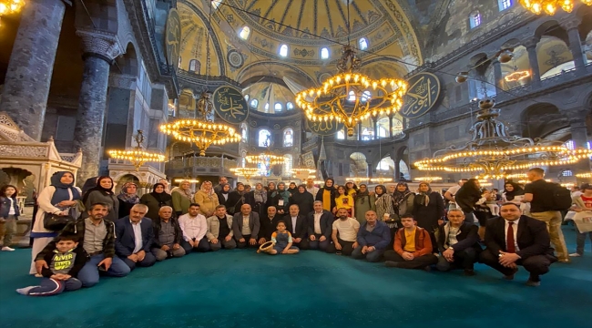 GÜNCELLEME - Ankara'daki 15 Temmuz şehit aileleri için İstanbul'da gezi programı düzenlendi
