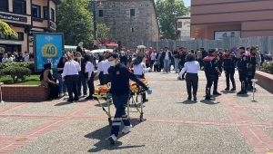 GÜNCELLEME - Bursa'daki AVM'de bir mağazada çökme meydana geldi