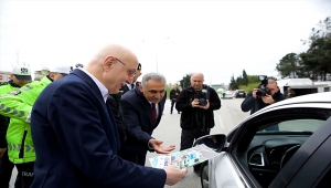 İçişleri Bakan Yardımcısı Erdil Samsun'da trafik denetimine katıldı: 