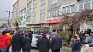 İş yeri önüne araç park edilmesi nedeniyle çıkan kavgada 1 kişi öldü