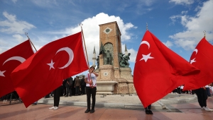 İstanbul'da 19 Mayıs Atatürk'ü Anma, Gençlik ve Spor Bayramı kutlanıyor