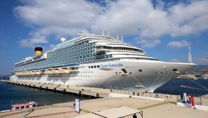 İtalya bandıralı kruvaziyer Costa Venezia, Bodrum'a yanaştı