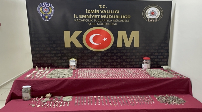 İzmir merkezli tarihi eser kaçakçılığı operasyonunda 10 bin 385 eser ele geçirildi