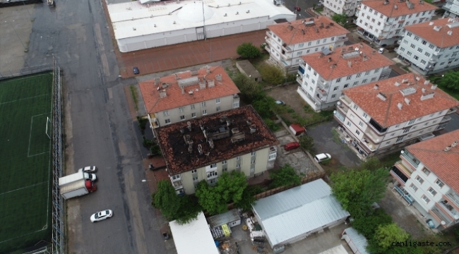 Kayseri'de binanın çatısında çıkan yangın söndürüldü (Videolu Haber)