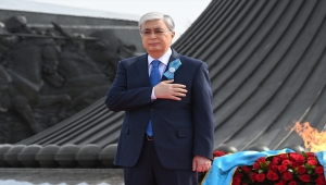 Kazakistan'da İkinci Dünya Savaşı'nda hayatını kaybedenler anıldı