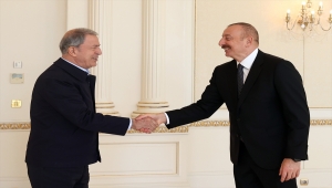 Milli Savunma Bakanı Akar ve komuta kademesi Aliyev'le görüştü