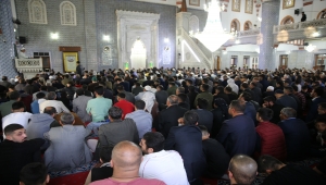Milli Savunma Bakanı Akar ve TSK komuta kademesi bayram namazını Şanlıurfa'da kıldı 