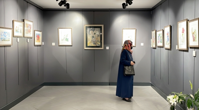 "Monna Rosa" sulu boya sergisi Üsküdar'da sanatseverlerle buluştu