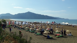 Muğla'da 5. Uluslararası Dalyan Açık Su Yüzme Yarışması yapıldı