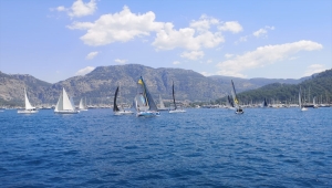 Muğla'da Atatürk'ü Anma 19 Mayıs Gençlik ve Spor Kupası yelken yarışları başladı