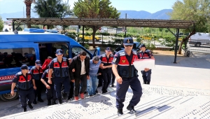 Muğla'da göçmen kaçakçılığı operasyonunda yakalanan iki zanlı tutuklandı