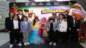 "Rüzgargülü" filmi gala gösteriminde izleyiciyle buluştu